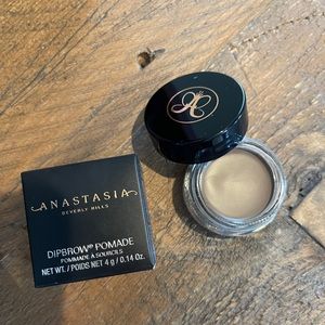 Anastasia Beverly Hills Dipbrow Pomade